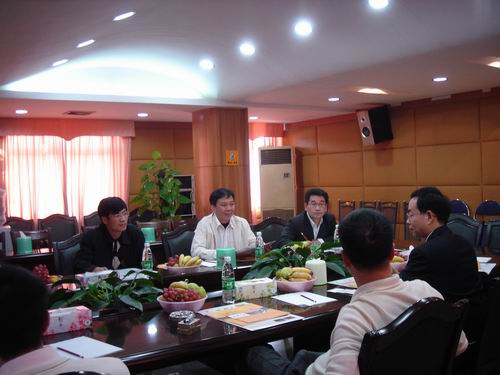 始兴县委、县当局辅导到公司参观调查