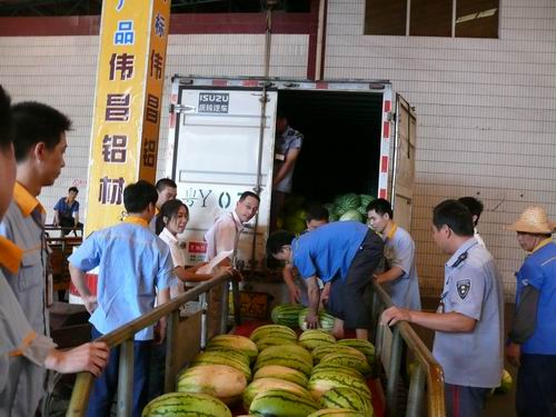 关爱员工，从消暑起头