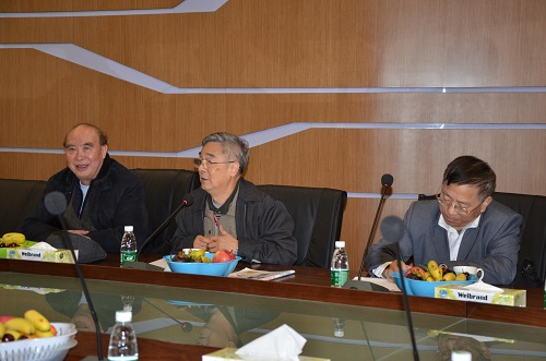 福鹿会F6铝厂进行2012年第四时度产学研专家会议