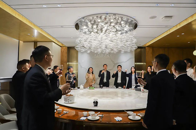 年会回首 | “三十而立，踔严前杏妆2022年度福鹿会F6集团治理人员联欢晚会圆满进行!