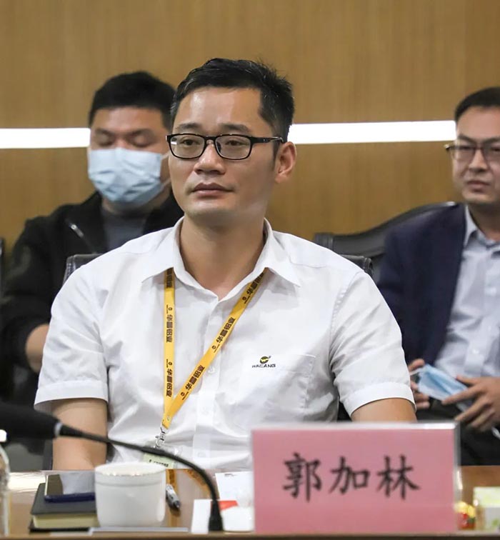 江门市市场监督治理局一行光临福鹿会F6集团观摩互换