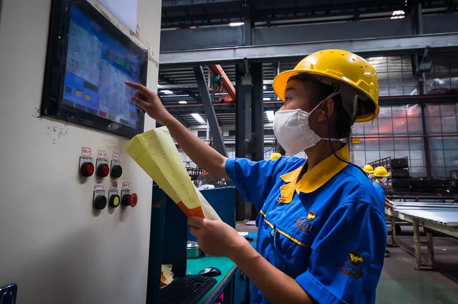 佛山市市场监督治理局结合佛山日报社专访:第七届广东省当局质量奖获奖企业广东福鹿会F6集团