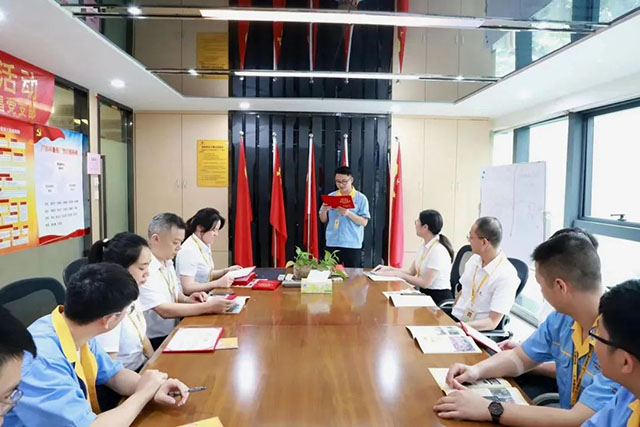 自愿同业,微光成炬|福鹿会F6集团疫情防控自愿者再获赞美!