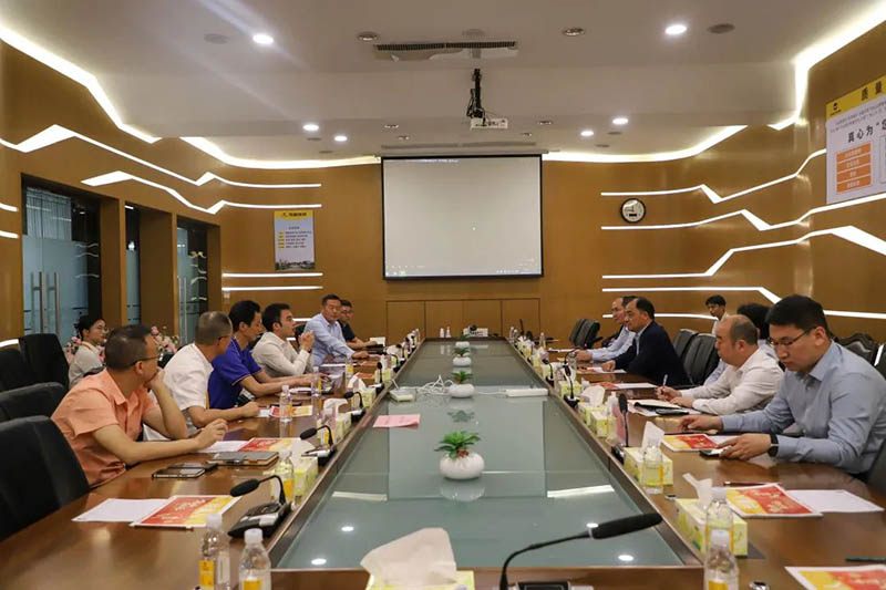 洛阳市人大副主任,新安县委书记宗国明一行光临福鹿会F6集团调研调查