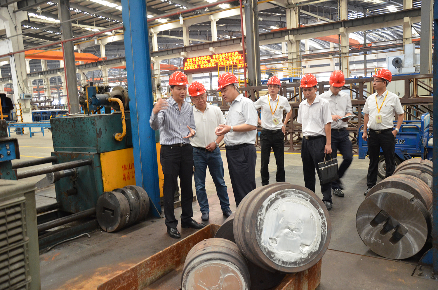 【福鹿会F6动态】热烈迎接佛山市副市长郑大光光临我司视察